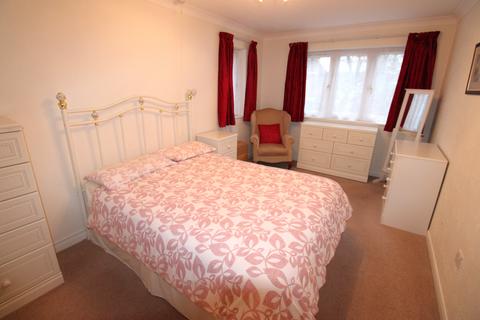 1 bedroom apartment for sale, Waldegrave Gardens, Upminster RM14