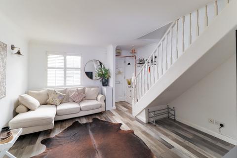 2 bedroom terraced house for sale, Lidiard Gardens, Southsea