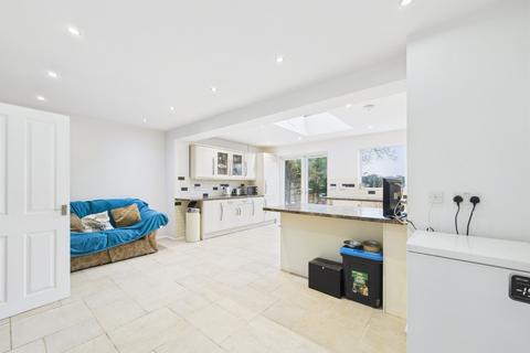 3 bedroom semi-detached house for sale, Hawkwood Crescent, Worcester, Worcestershire, WR2