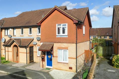 2 bedroom end of terrace house for sale, Pettingrew Close, Milton Keynes MK7