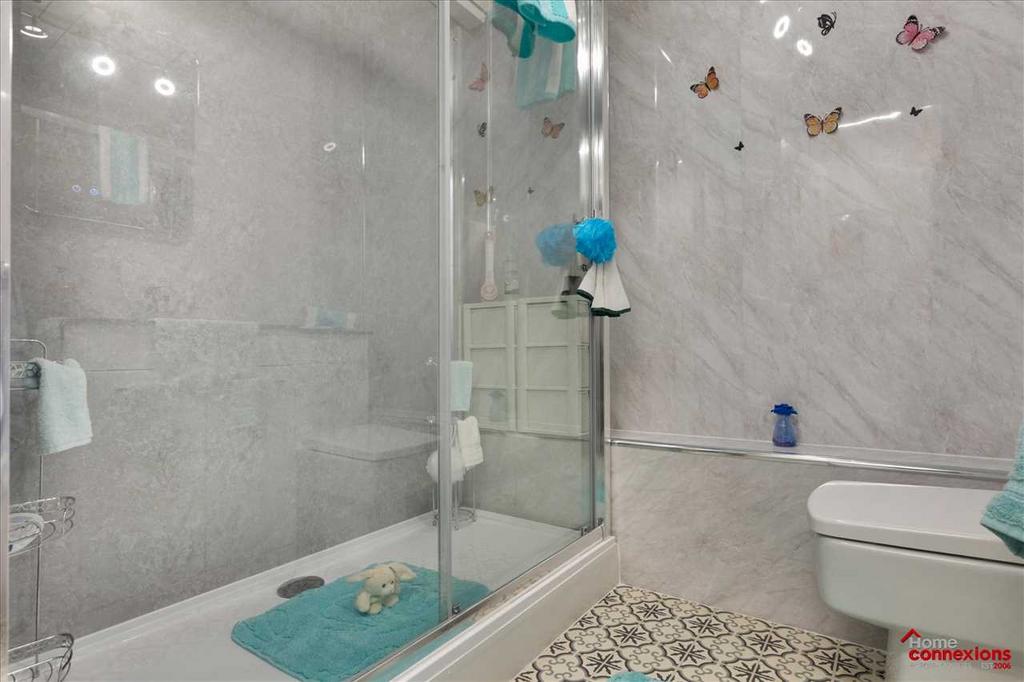 Shower Room (1)