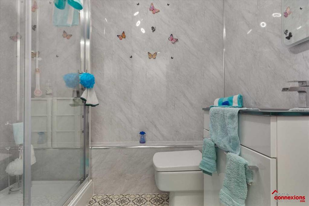 Shower Room (2)