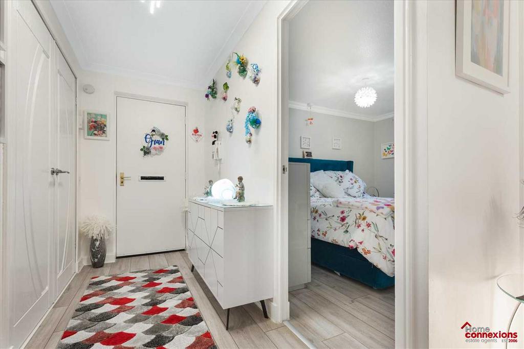 Entrance Hallway (1)