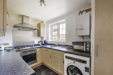 3 bedroom semi-detached house for sale, Baywell, Leybourne ME19
