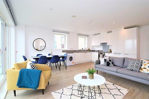3 bedroom apartment to rent, Clippers Quay Salford M50