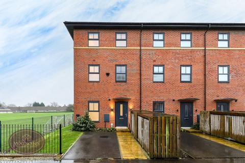 2 bedroom townhouse for sale, Newbold Street, Nottingham, NG8