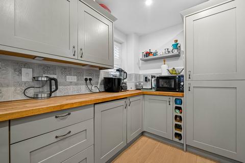 3 bedroom semi-detached house for sale, Clayhanger, Surrey GU4