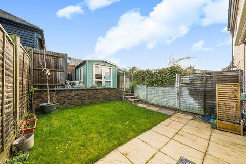 3 bedroom semi-detached house for sale, Clayhanger, Surrey GU4