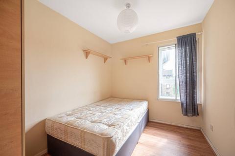2 bedroom flat to rent, Wedmore Gardens, Archway, London, N19