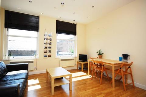 1 bedroom flat to rent, St John's Hill, Wandsworth, London, SW11