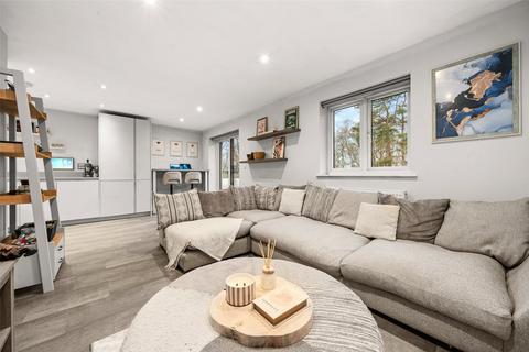 1 bedroom apartment for sale, Hawthorn Drive, Berkshire RG45