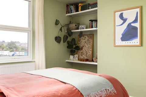 3 bedroom maisonette for sale, William Street, Totterdown