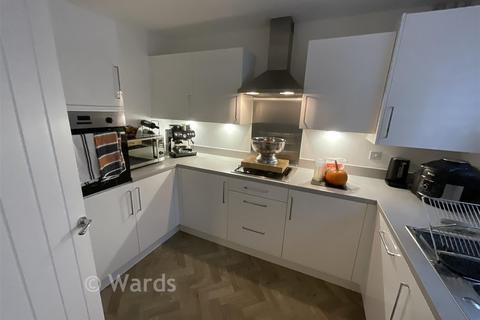 3 bedroom end of terrace house for sale, Whitecliff, Ebbsfleet Valley, Swanscombe, Kent