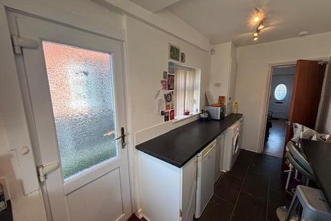 4 bedroom house to rent, Victoria Road, Fallowfield, Manchester