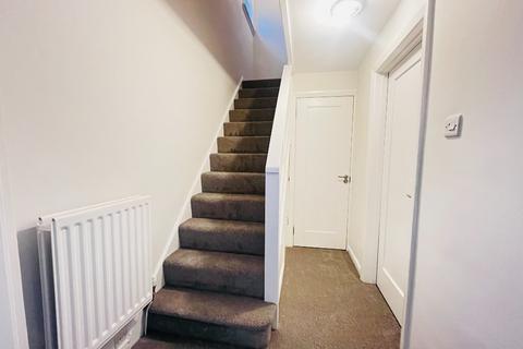 3 bedroom semi-detached house to rent, Weavers Knowe Crescent, Currie, Edinburgh, EH14