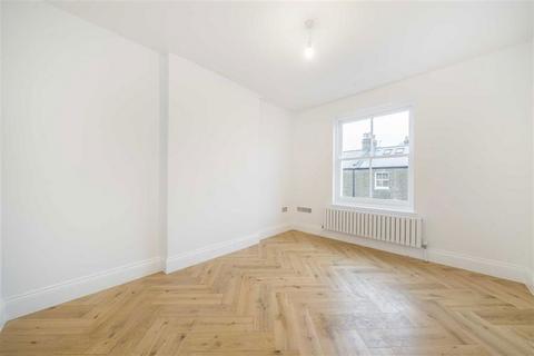 2 bedroom terraced house to rent, St. Peters Grove, London W6