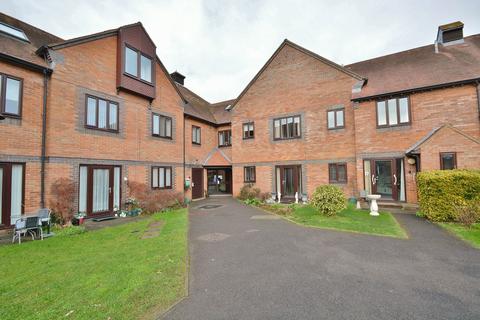 1 bedroom ground floor flat for sale, Sharman Beer Court,Thame,Oxfordshire,OX9 2DD