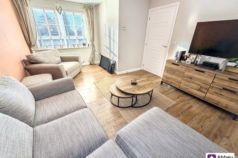 3 bedroom semi-detached house for sale, Somerset Avenue, Leicester, LE4