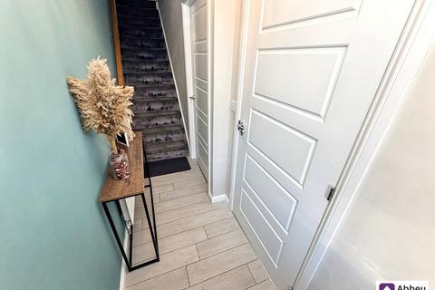 3 bedroom semi-detached house for sale, Somerset Avenue, Leicester, LE4