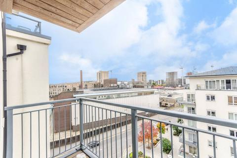 2 bedroom flat to rent, Heritage Avenue, Colindale, London, NW9