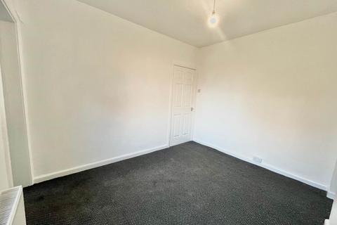 2 bedroom semi-detached house to rent, Embleton Gardens, Newcastle Upon Tyne NE5
