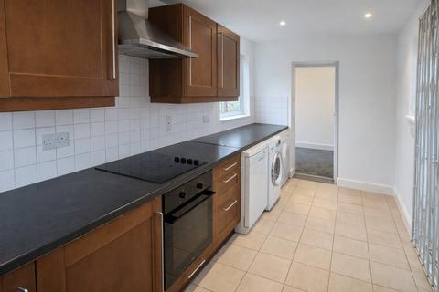 2 bedroom flat to rent, Golders Green Rd, Golders Green