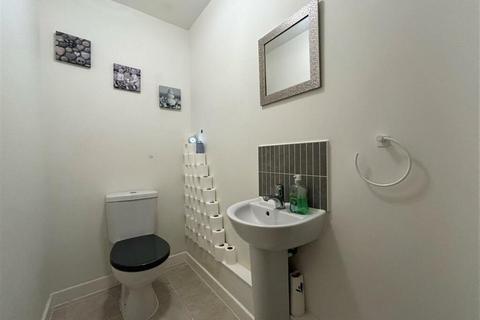 2 bedroom terraced house for sale, Challney Gardens, Luton, Bedfordshire, LU4 8QQ