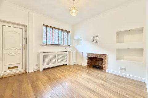 3 bedroom terraced house to rent, Glebe Street, Castleford
