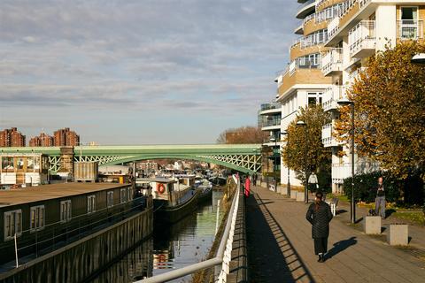 undefined, Mooring at Oyster Pier, Battersea, SW11