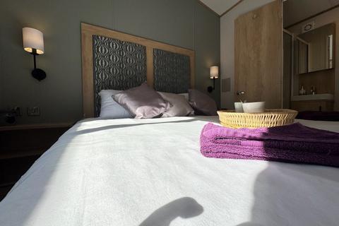 2 bedroom park home for sale, Alberta Holiday Park