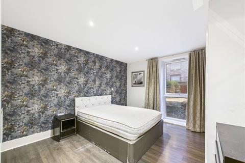3 bedroom apartment to rent, Atlee Court, Stanmore HA7