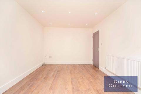 1 bedroom house to rent, Hoppner Road, Hayes, UB4