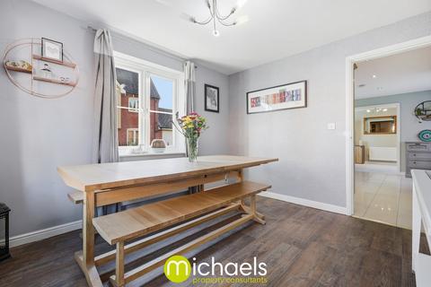4 bedroom detached house for sale, Secundus Drive, Colchester, CO2