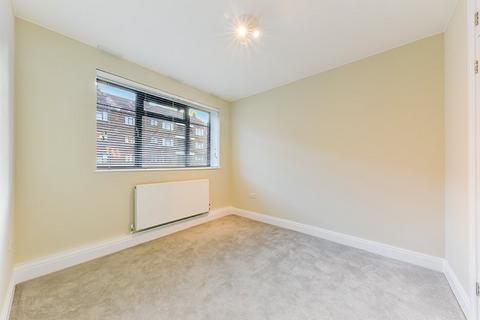 2 bedroom flat to rent, Wilbraham House, Wandsworth Road, Vauxhall, London, SW8