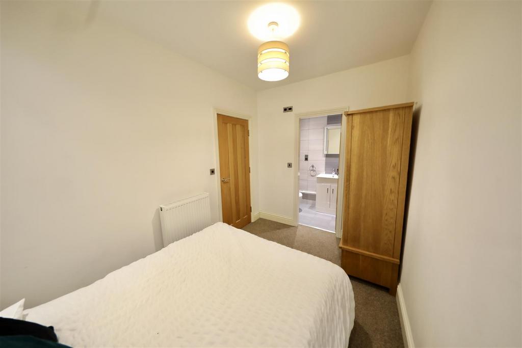 0 A9 A7030.jpg