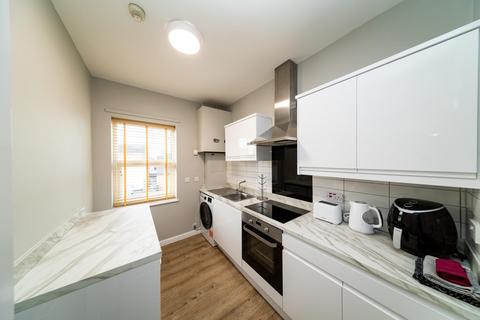 2 bedroom flat to rent, Station Road, Eaglescliffe