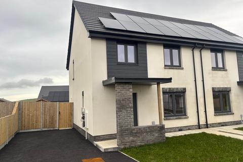 3 bedroom semi-detached house for sale, Heol Fferm Fila, Crymych, SA41