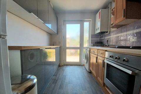 4 bedroom house to rent, Inverness Road, Somerset BA2