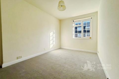 3 bedroom apartment to rent, Grosvenor Court, Guildford, Surrey, GU4