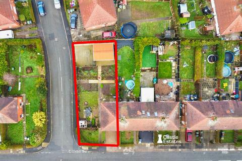 3 bedroom end of terrace house for sale, Burrows Avenue, Beeston, NG9 2QW
