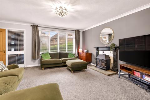 4 bedroom detached house for sale, Prince William Close, Worthing BN14