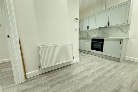1 bedroom flat to rent, London N6