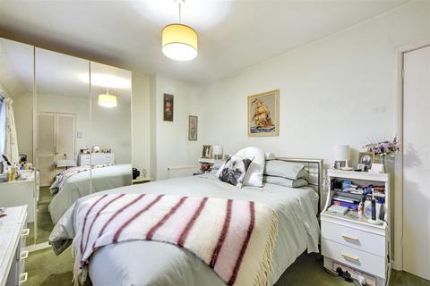 2 bedroom end of terrace house for sale, Bosley Square, Lenton Abbey, Nottingham