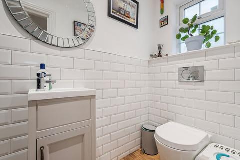 5 bedroom semi-detached house for sale, Pinner Road, Watford, WD19