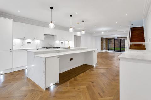 4 bedroom terraced house to rent, Mildmay Road, London, N1