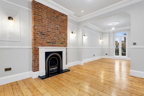 4 bedroom terraced house to rent, Mildmay Road, London, N1