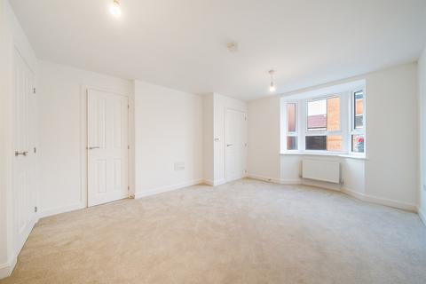 3 bedroom semi-detached house to rent, Sturry CT2