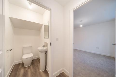 3 bedroom semi-detached house to rent, Sturry CT2