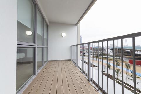 1 bedroom flat to rent, Terry Spinks Place, London E16