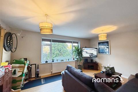 3 bedroom semi-detached house to rent, Carrington Road, High Wycombe, Buckinghamshire, HP12